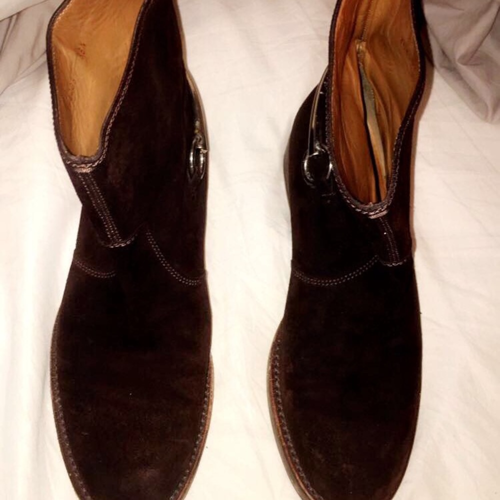 Brown Gucci Ankle Boots with Horsebit - Picture 2 of 3